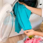Как стирать теплую одежду правильно: простые шаги для долгой жизни вещей